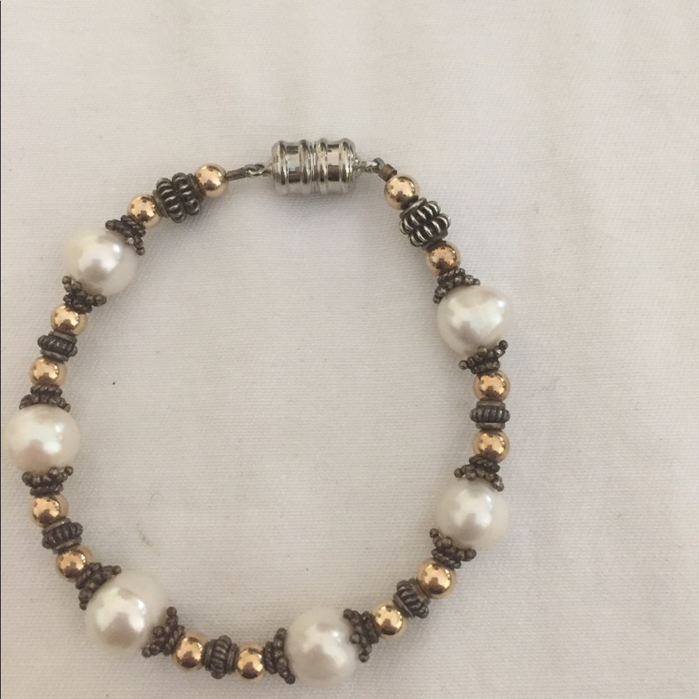Hand Made Pearl Bracelet